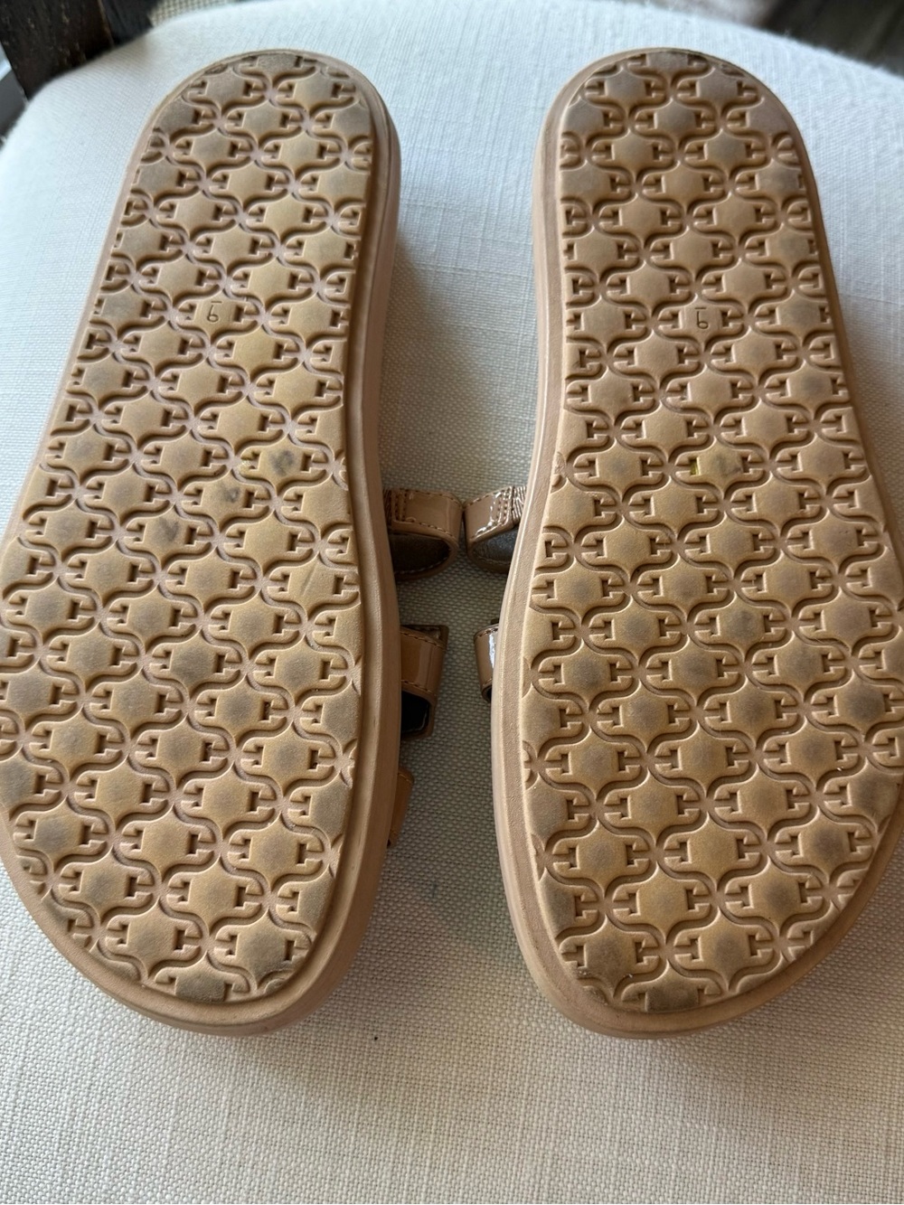 Sam Edelman Tan Patent Slide Mules - Picture 2 of 2